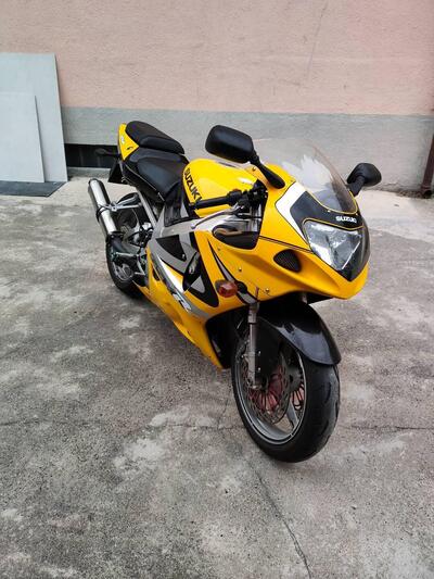 Suzuki GSX R 750 (1999 - 03) usata