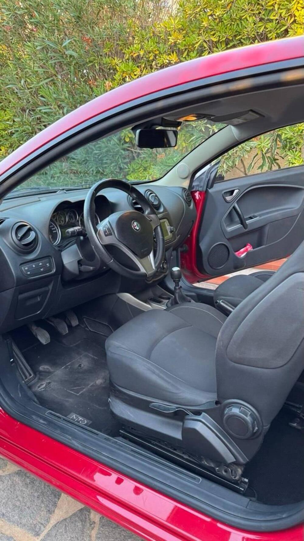 Alfa Romeo MiTo usata a Palermo (14)