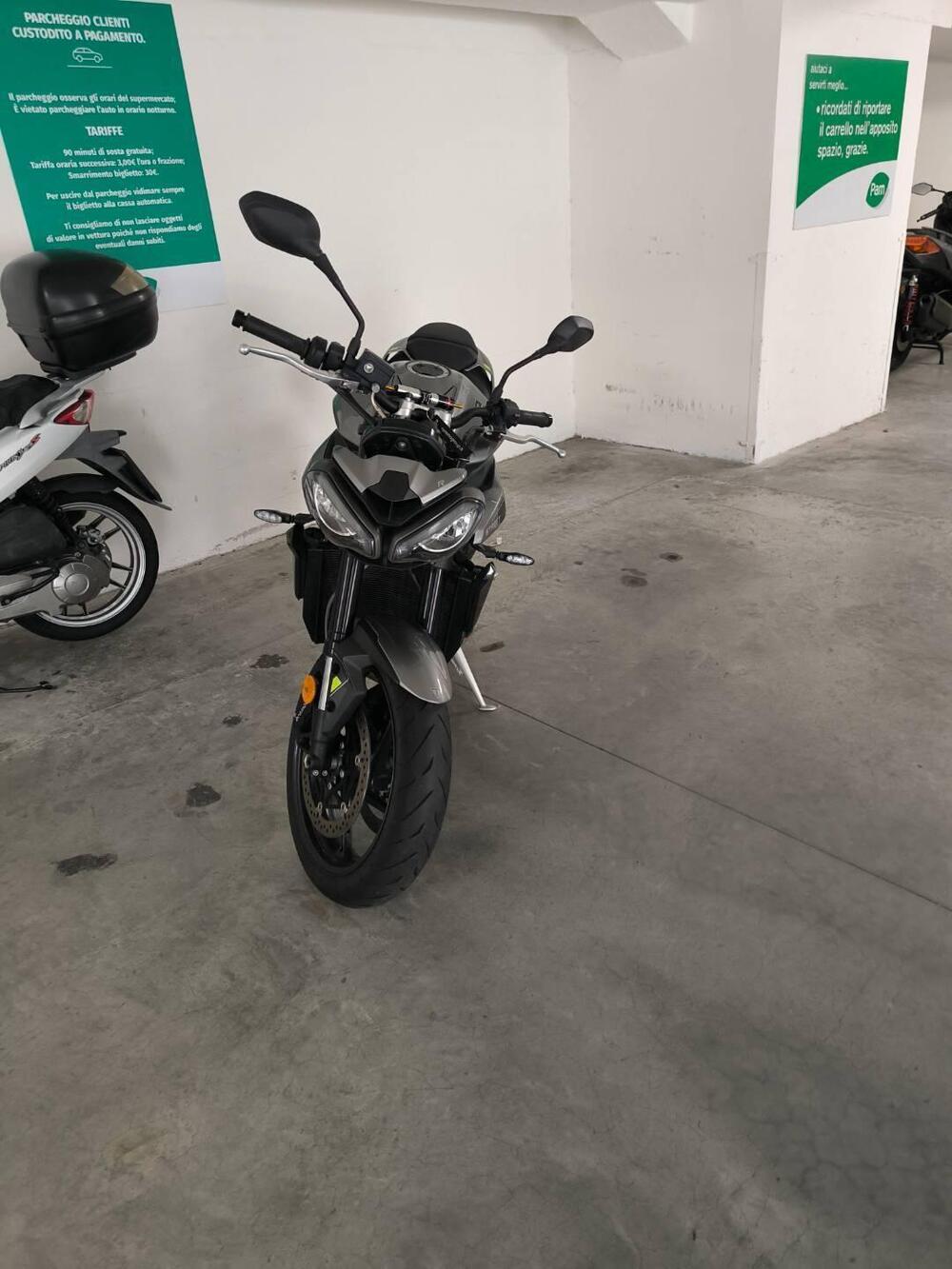 Triumph Street Triple 765 R (2023 - 26) (5)