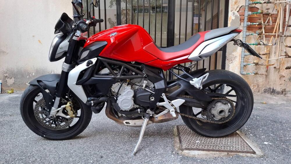 MV Agusta Brutale 675 (2011 - 15) (8)