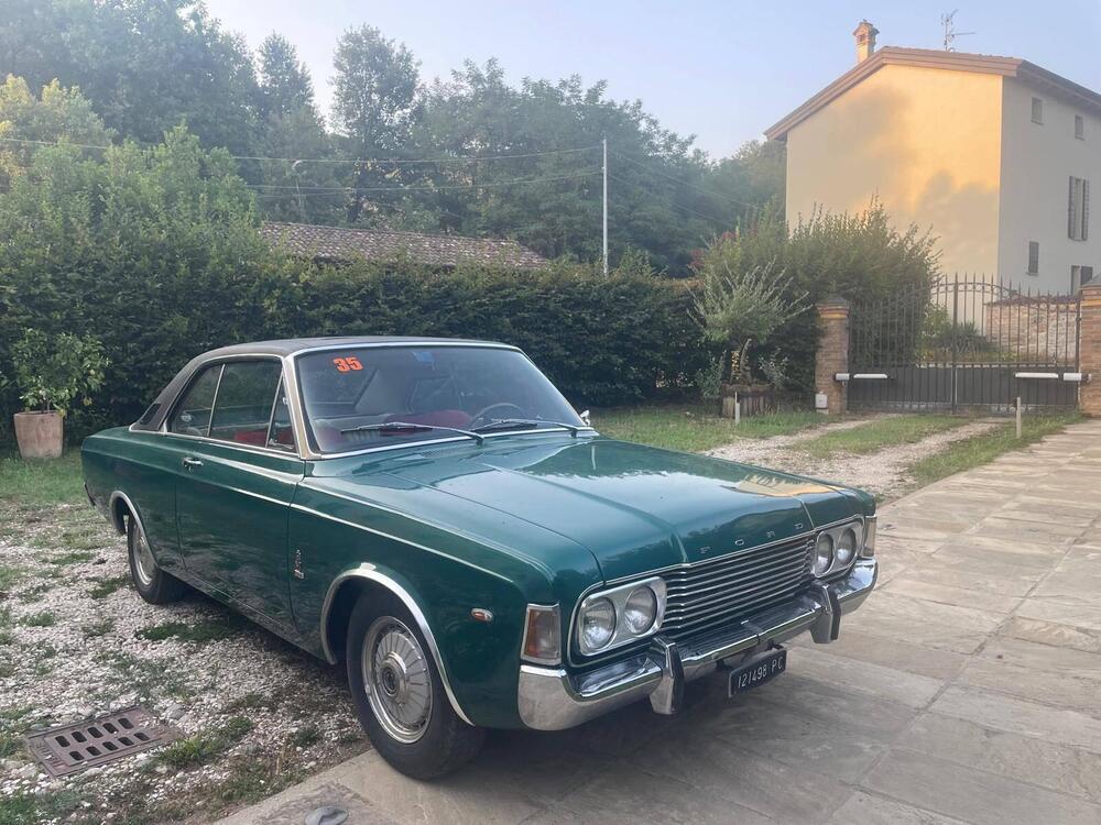 Ford Taunus d'epoca a Piacenza (2)