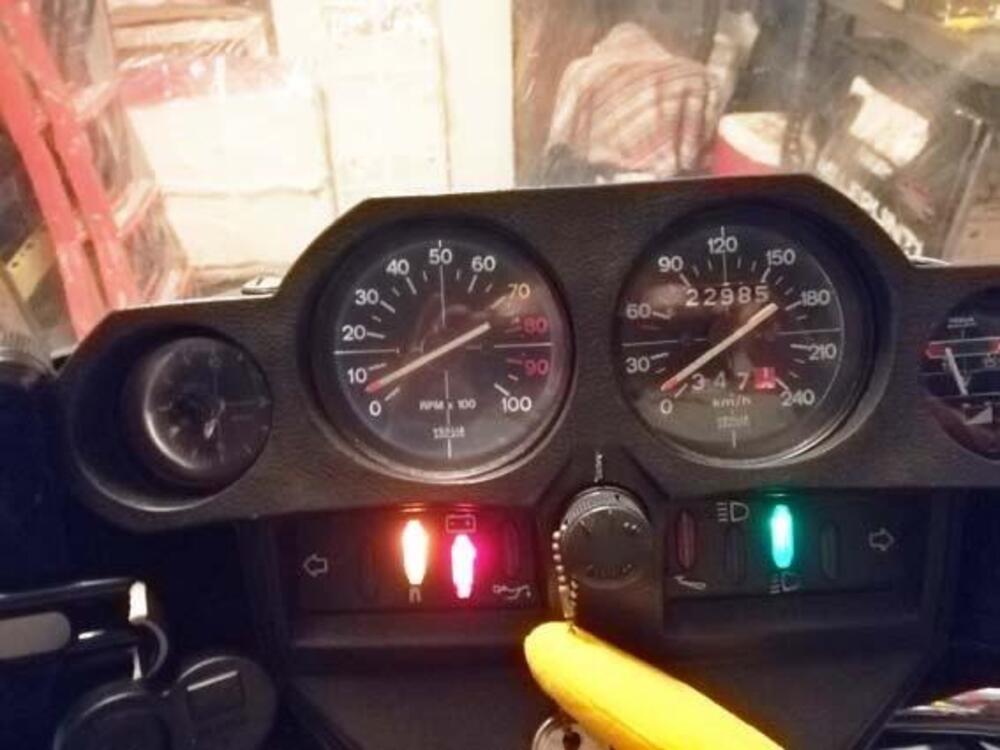 Moto Guzzi 1000SP (9)