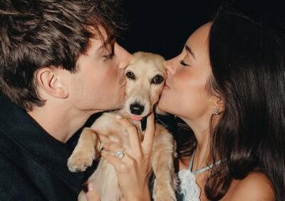 Charles Leclerc giura amore eterno, ma non alla Ferrari: proposta di matrimonio alla fidanzata Alexandra Saint Mleux