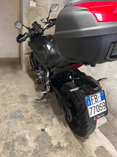 Yamaha MT-09 (2021 - 23) usata