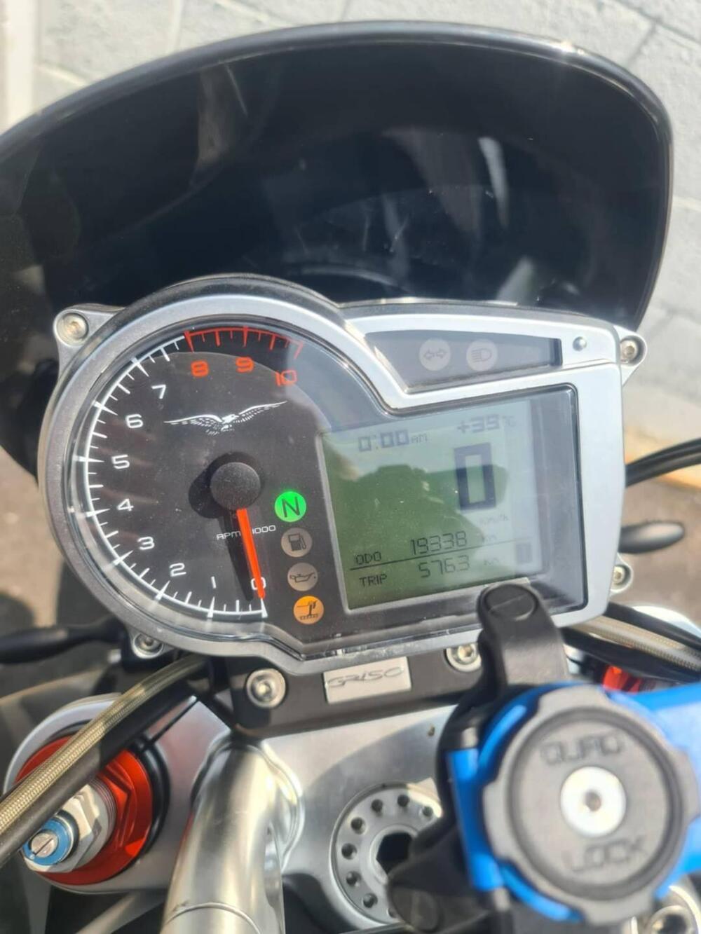 Moto Guzzi Griso 1200 8V (2007 - 12) (5)