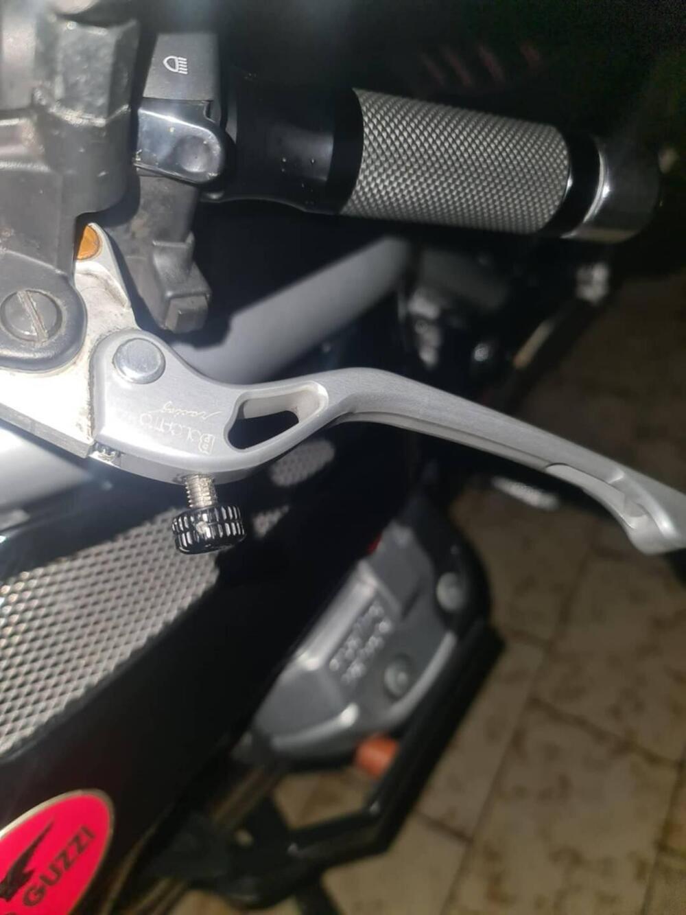 Moto Guzzi Griso 1200 8V (2007 - 12) (6)