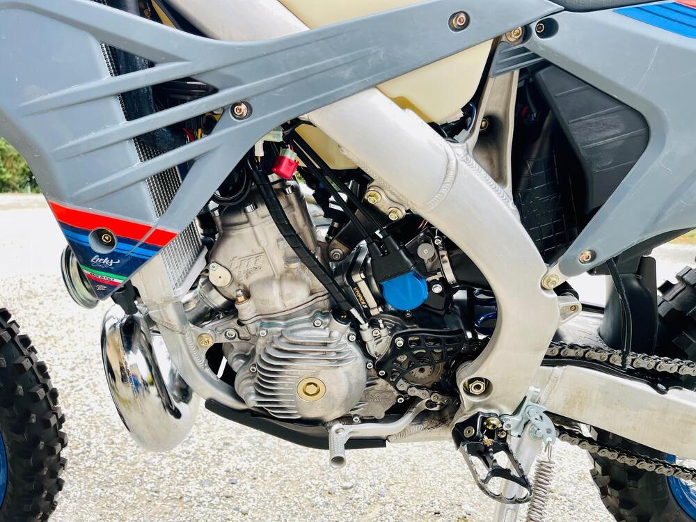 Tm Moto EN 300 Fi ES 2T (2026) (3)