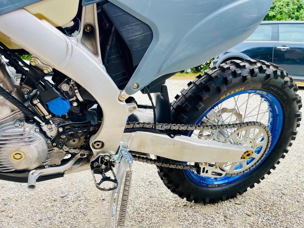 Tm Moto EN 300 Fi ES 2T (2026) (4)