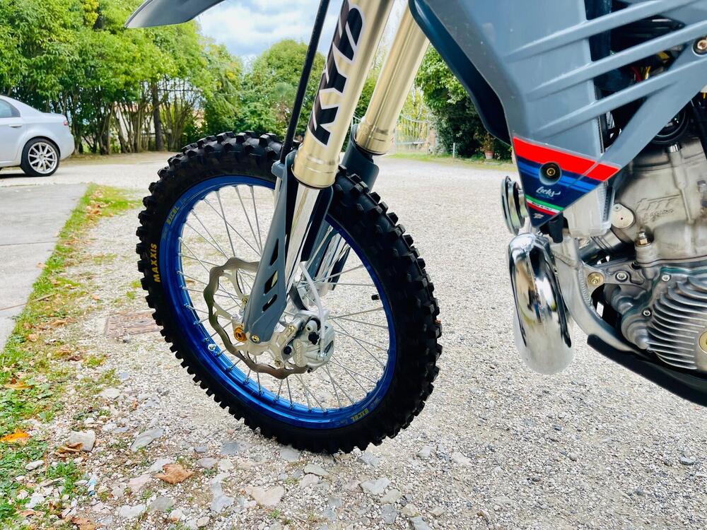 Tm Moto EN 300 Fi ES 2T (2026) (5)