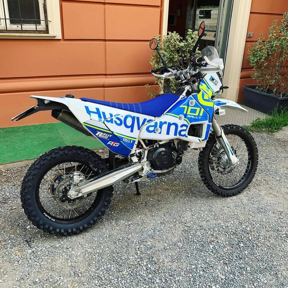 Husqvarna 701 Enduro (2017 - 19) (3)