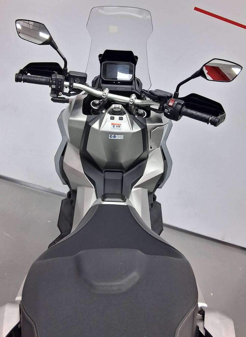 Honda X-ADV 750 DCT (2021 - 24) (4)
