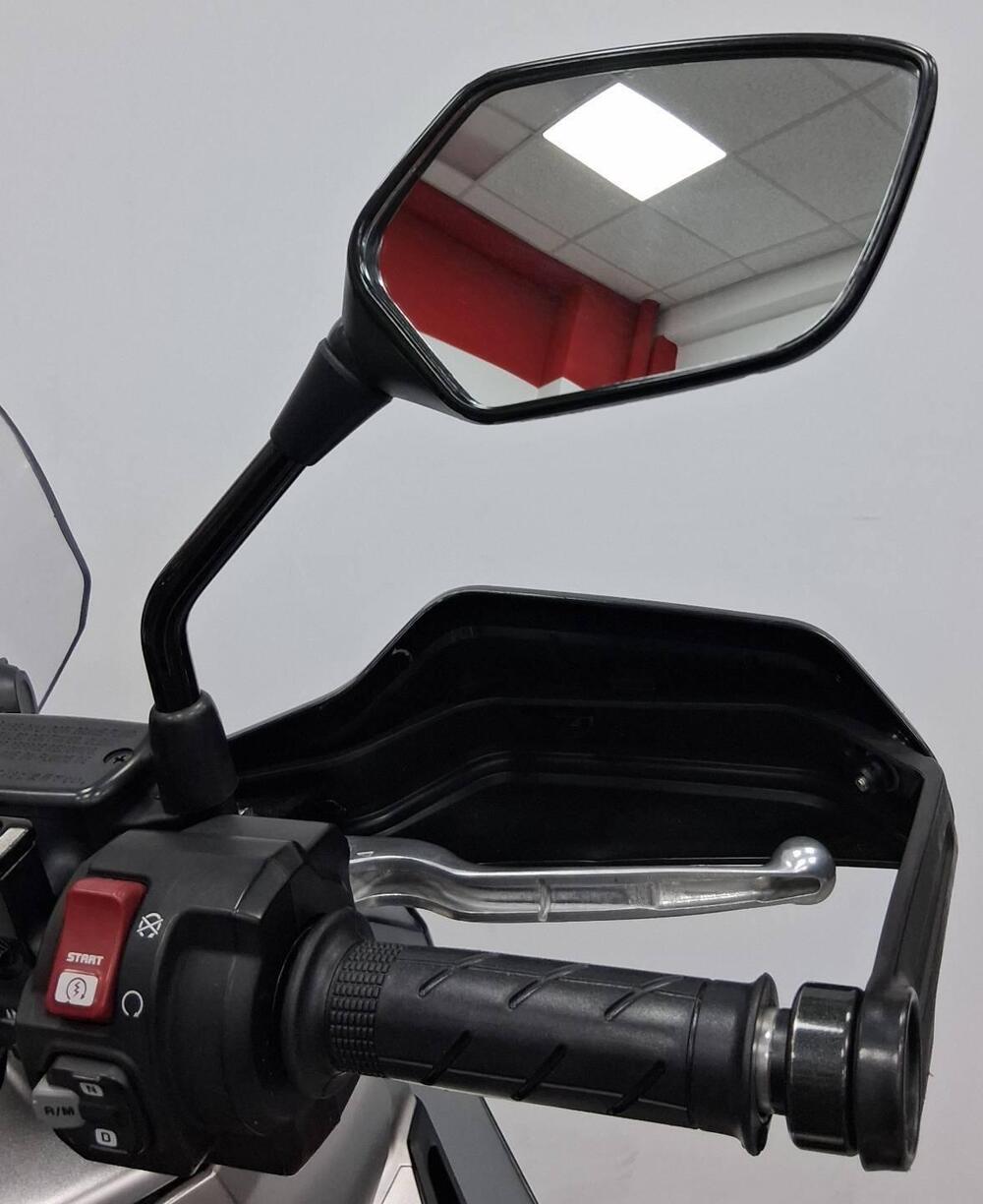 Honda X-ADV 750 DCT (2021 - 24) (6)