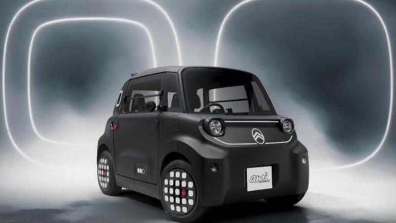 Citro&euml;n Ami Dark Side 2025: la microcar elettrica si veste di nero per Halloween