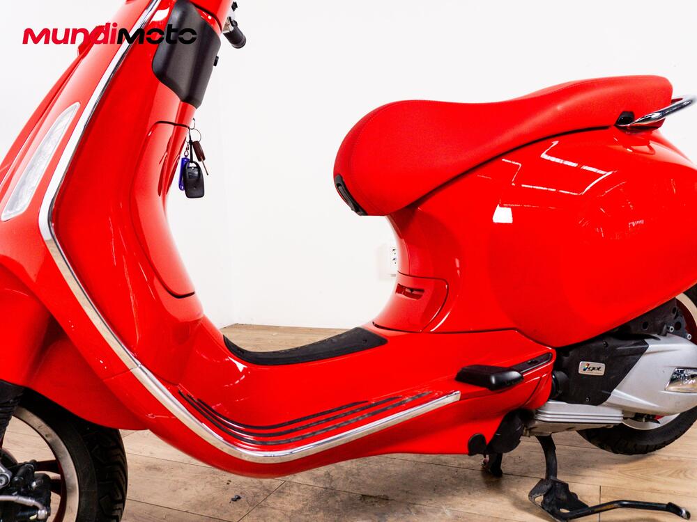 Vespa Primavera 125 RED (2025 - 26) (9)