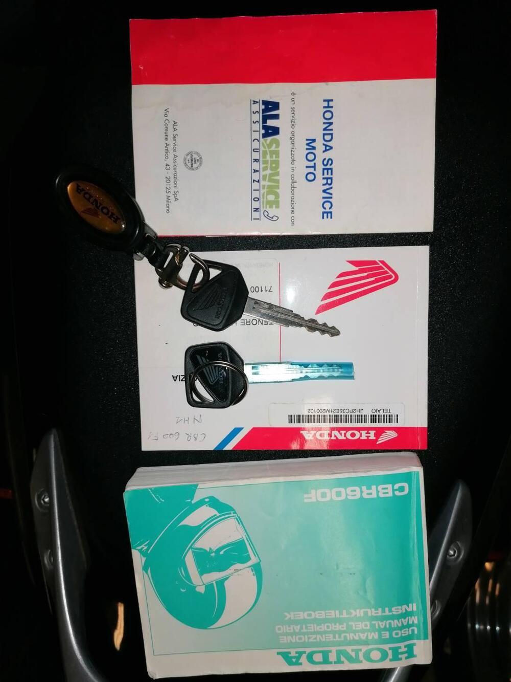 Honda CBR 600 F4 i (3)