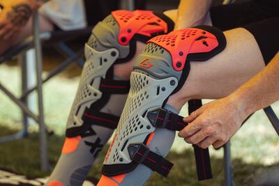 Nuovo ginocchiera Impact PRO Acerbis