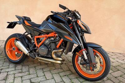 KTM 1290 Super Duke R (2021) usata