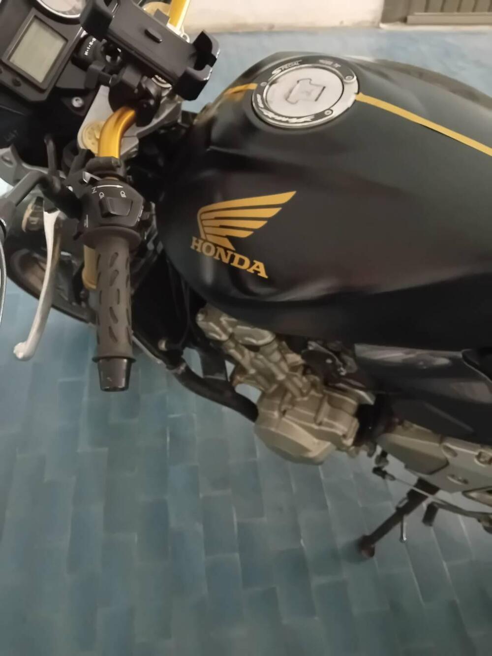 Honda Hornet 600 (2005 - 06) (4)