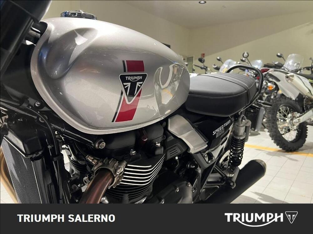 Triumph Speed Twin 900 (2025 - 26) (4)