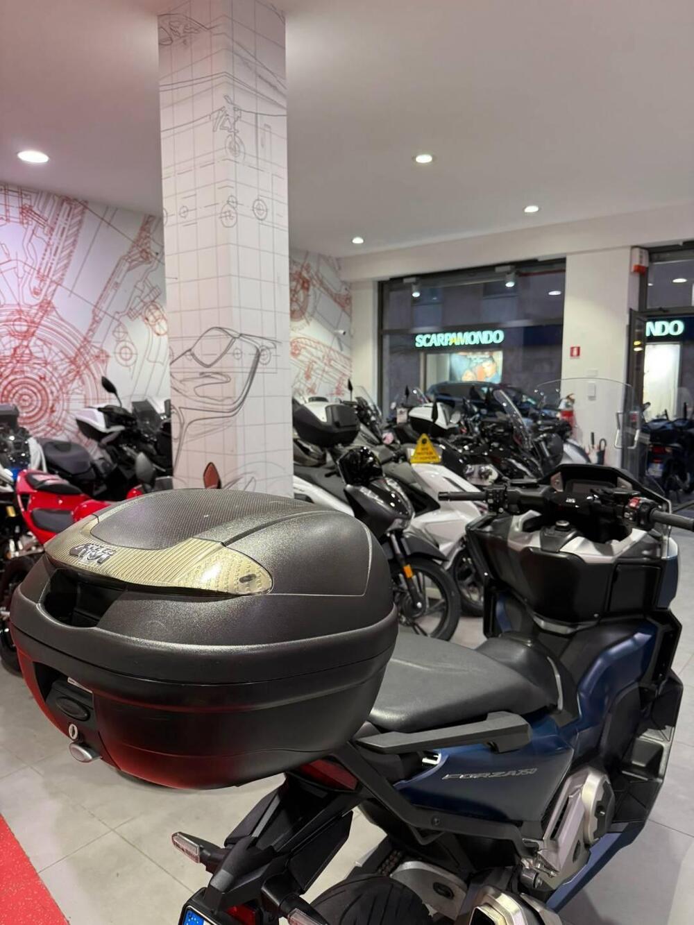 Honda Forza 750 DCT (2021 - 24) (9)