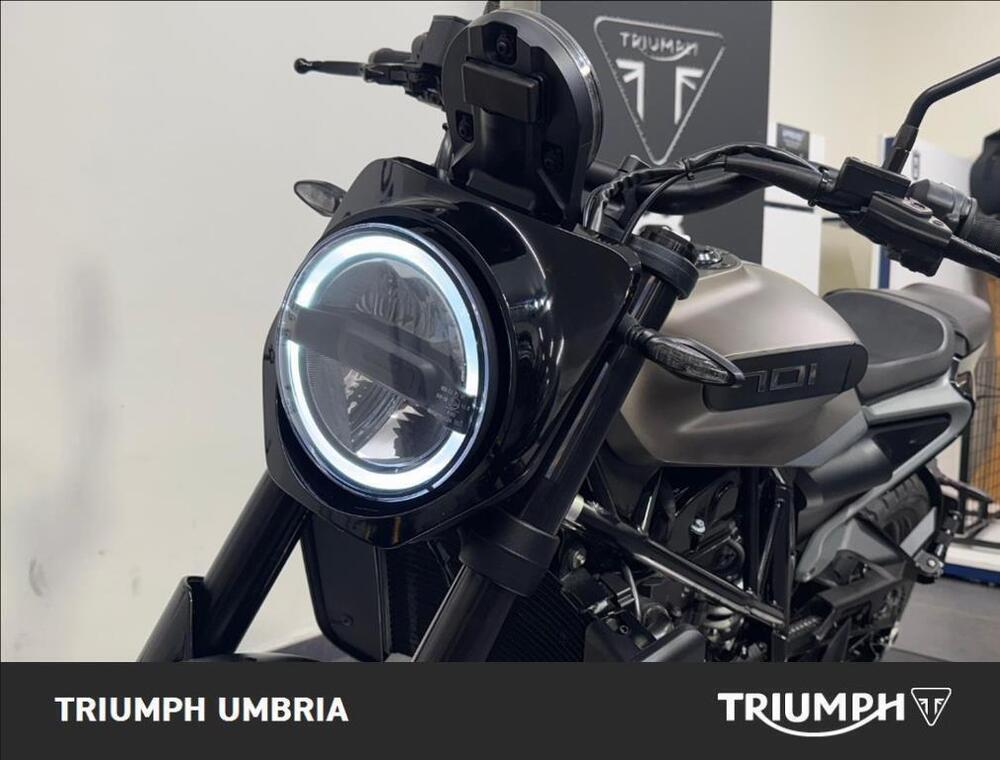 Husqvarna Svartpilen 701 Style (2019 - 20) (5)