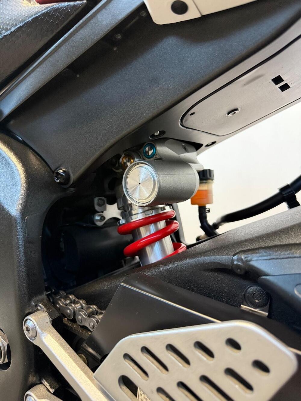 Yamaha YZF R6 (2006 - 07) (9)