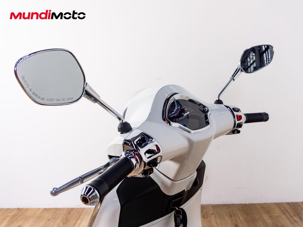 Vespa GTS 300 Super ABS (2014 - 16) (11)