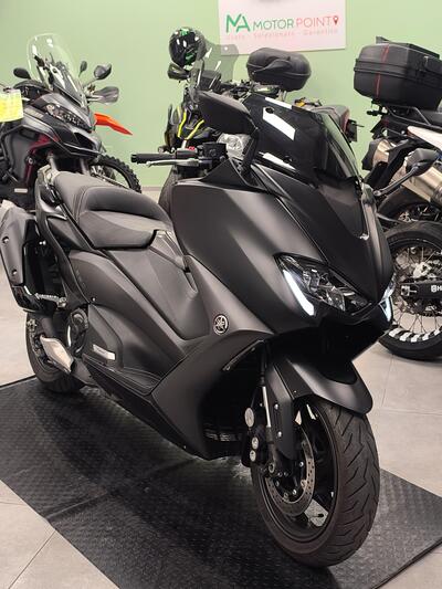 Yamaha T-Max 560 (2020 - 21) usata