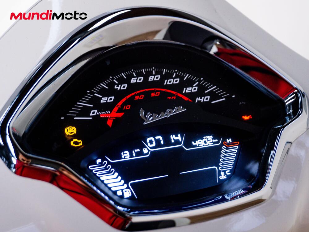 Vespa GTS 300 Super ABS (2014 - 16) (10)