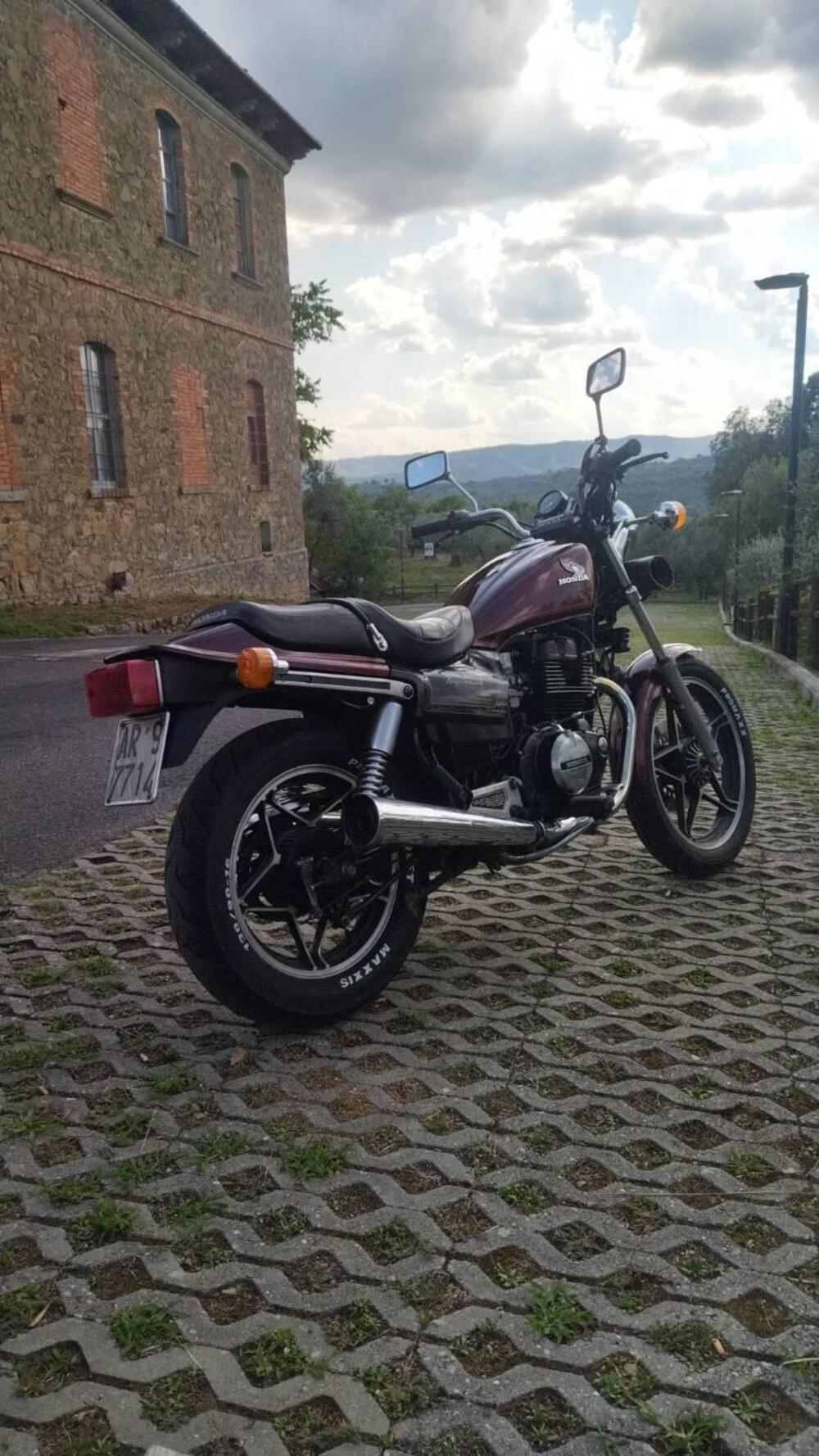 Honda Nighthawk 450 (2)