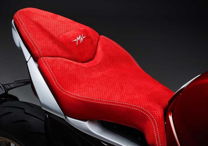 MV Agusta Brutale 931 Brutale 931 Serie Oro (2026) (16)