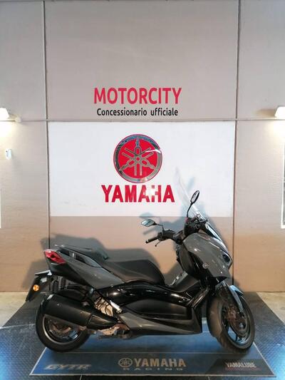 Yamaha X-Max 300 Tech Max (2021 - 24) usata