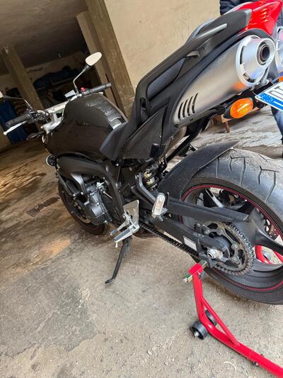 Yamaha FZ6 S2 (2007 - 11) usata
