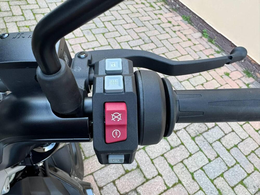 Bmw CE 02 (2024 - 26) (8)