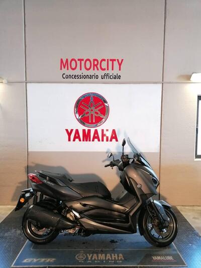 Yamaha X-Max 300 (2021 - 24) usata