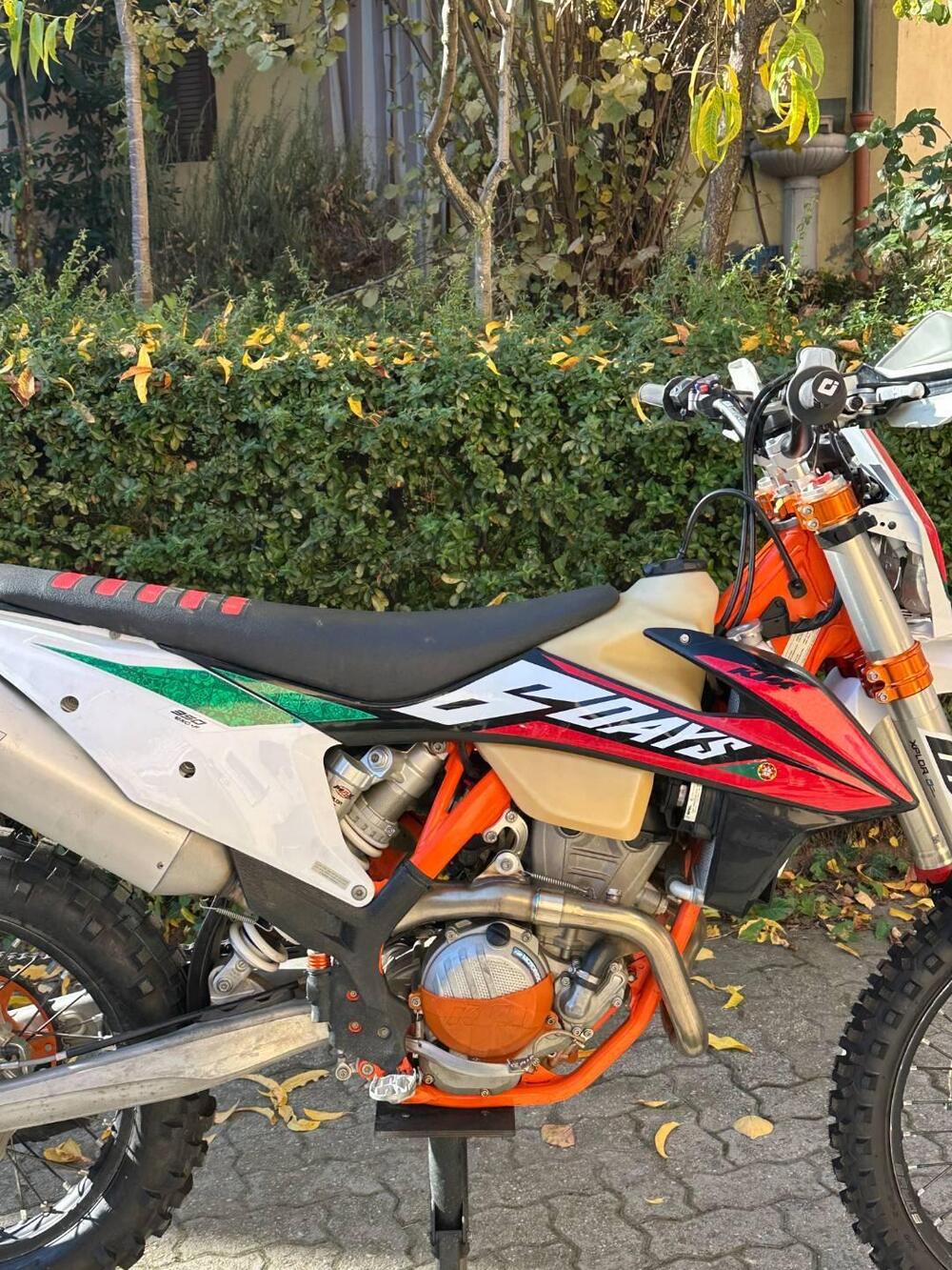 KTM 350 EXC-F Six Days (2020) (4)