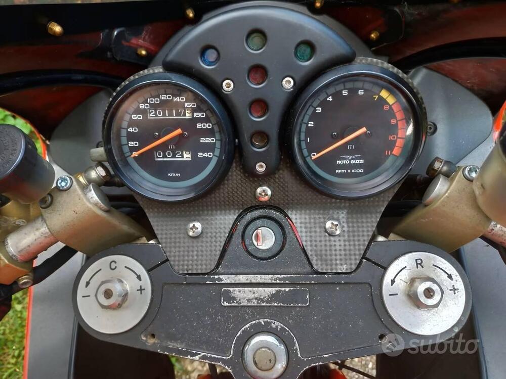 Moto Guzzi V11 Le Mans (2001 - 06) (5)