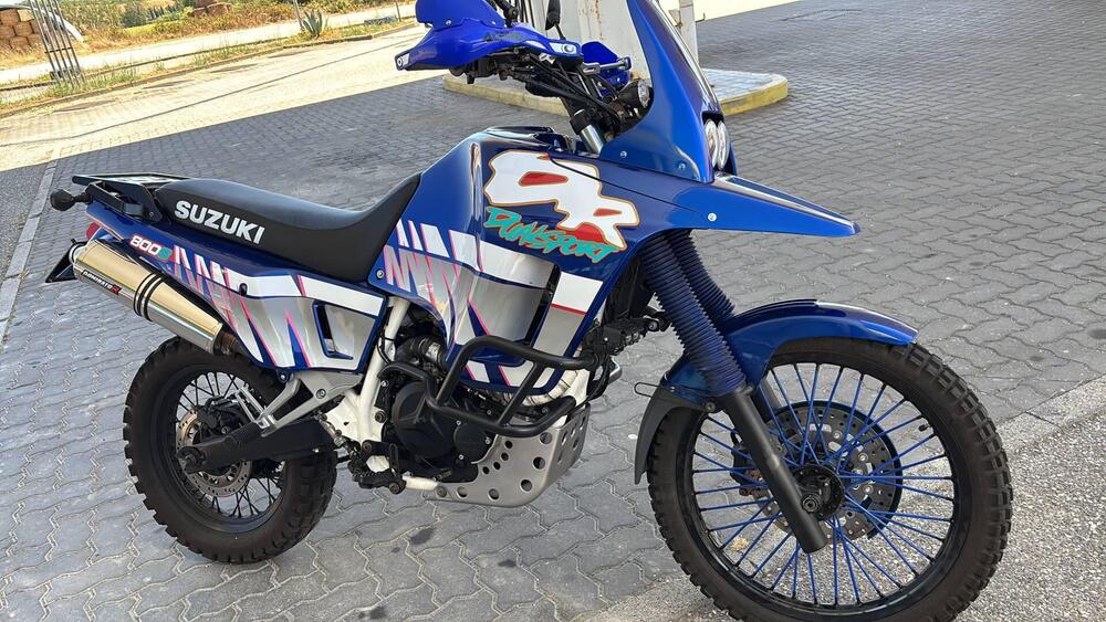 Suzuki DR Big 800 S (2)