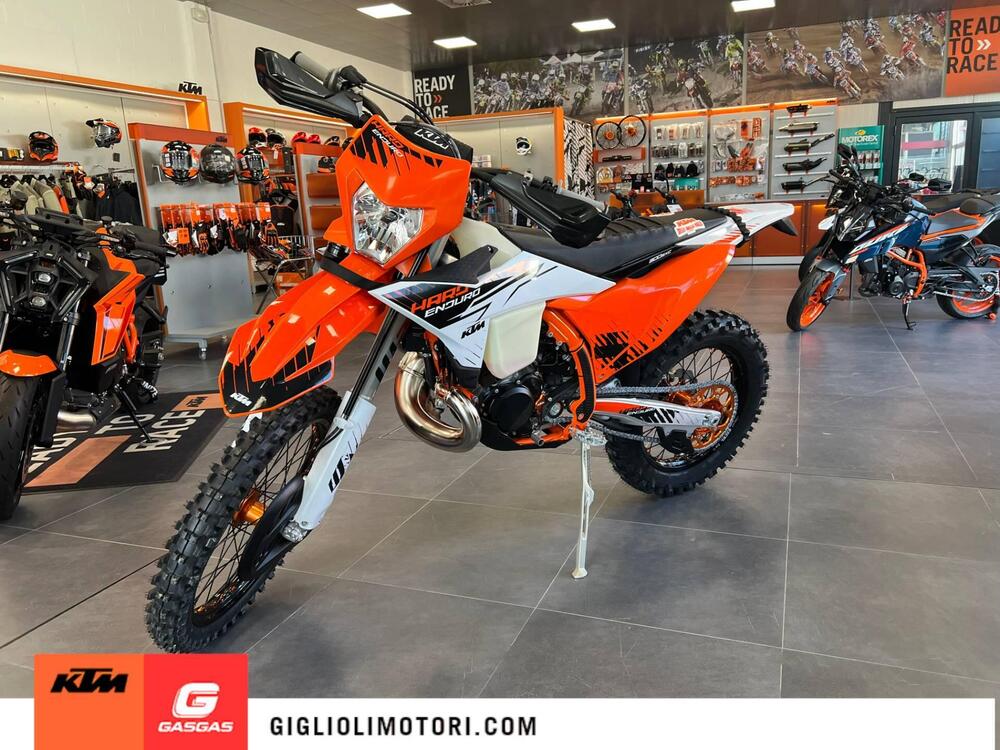 KTM 300 EXC Hardenduro (2026) (4)