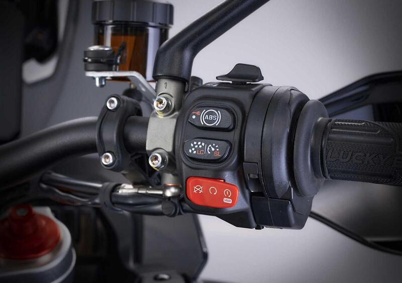 MV Agusta LXP LXP Enduro Veloce (2026) (17)