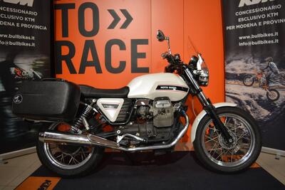 Moto Guzzi V7 Classic (2008 - 12) usata