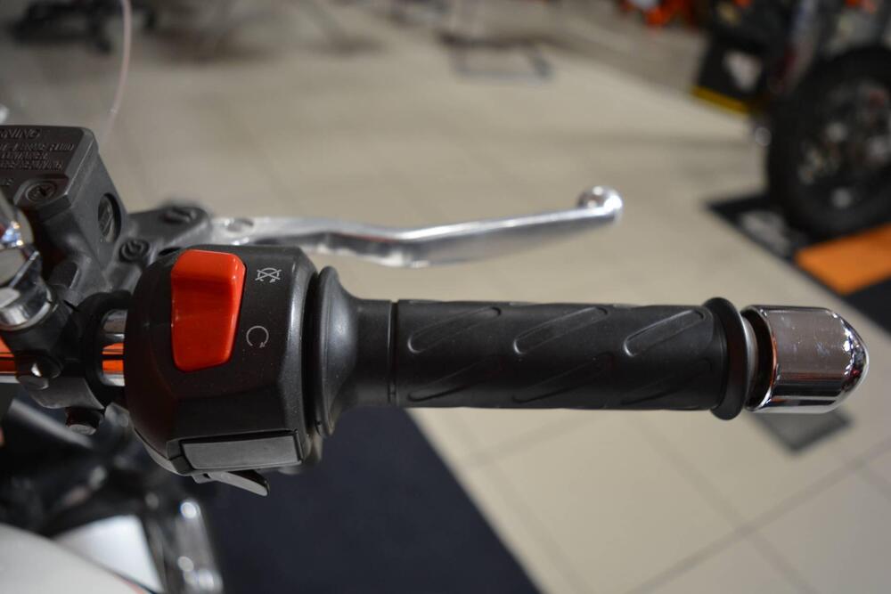 Moto Guzzi V7 Classic (2008 - 12) (12)