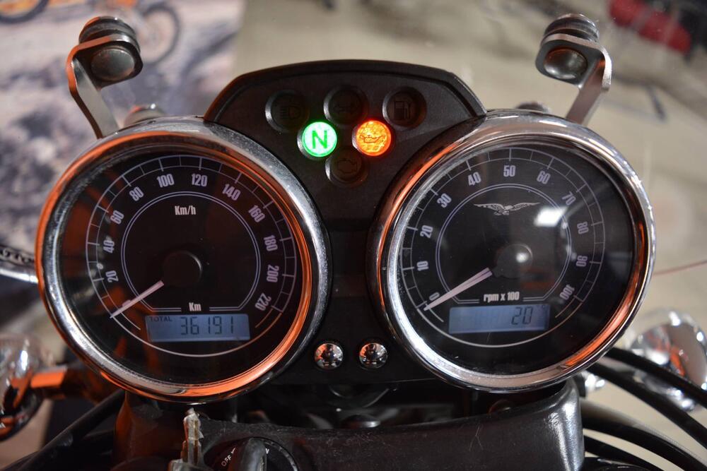 Moto Guzzi V7 Classic (2008 - 12) (19)