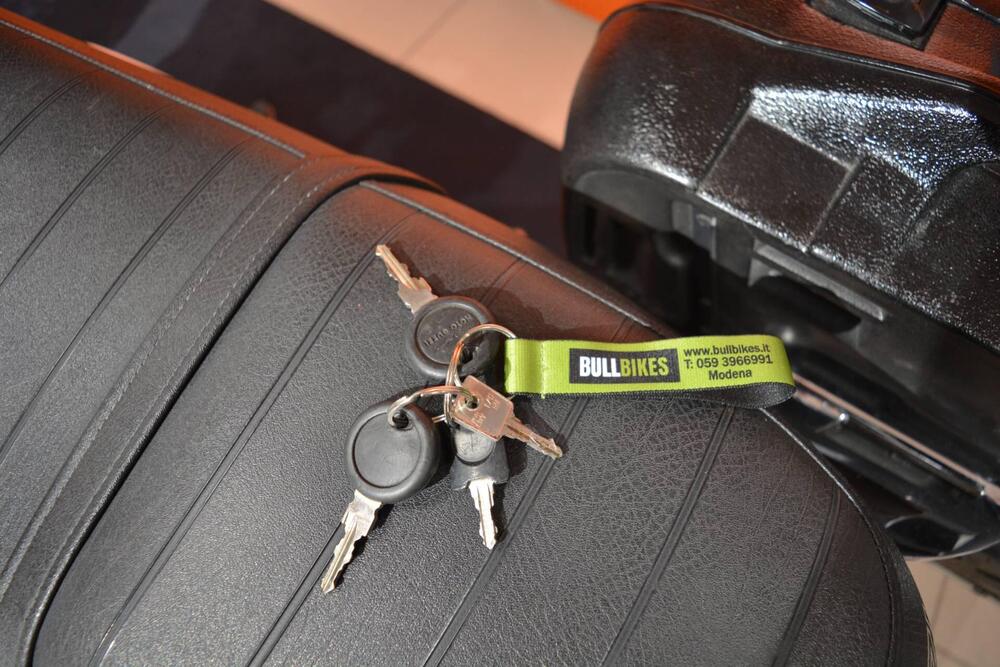 Moto Guzzi V7 Classic (2008 - 12) (20)