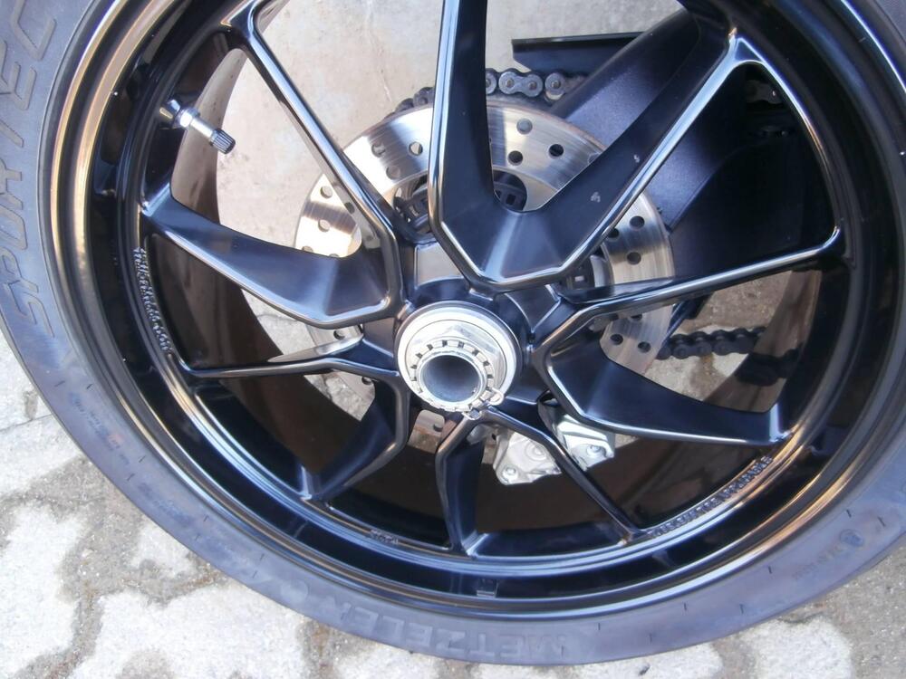 Ducati Hyperstrada 821 (2013 - 15) (15)