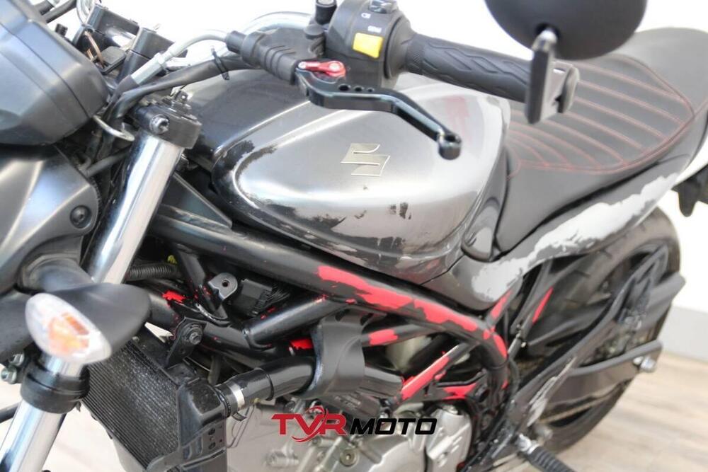 Suzuki Gladius 650 SFV (2009 - 15) (9)