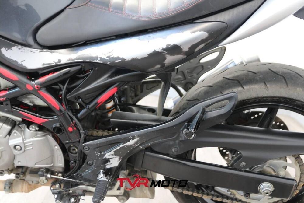 Suzuki Gladius 650 SFV (2009 - 15) (11)