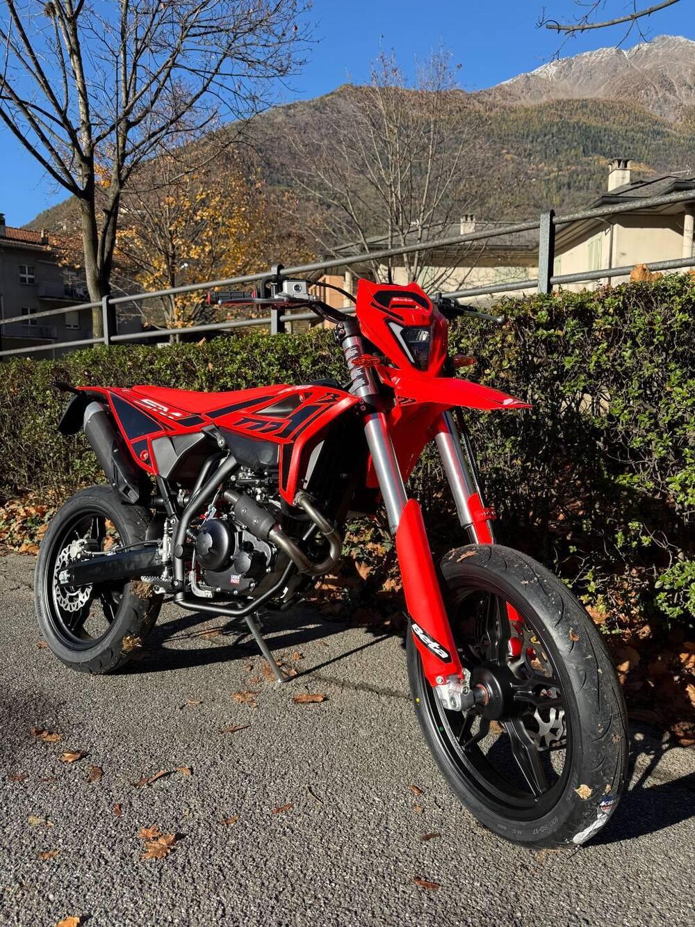 Betamotor RR 125 4T Motard T (2025 - 26) (2)