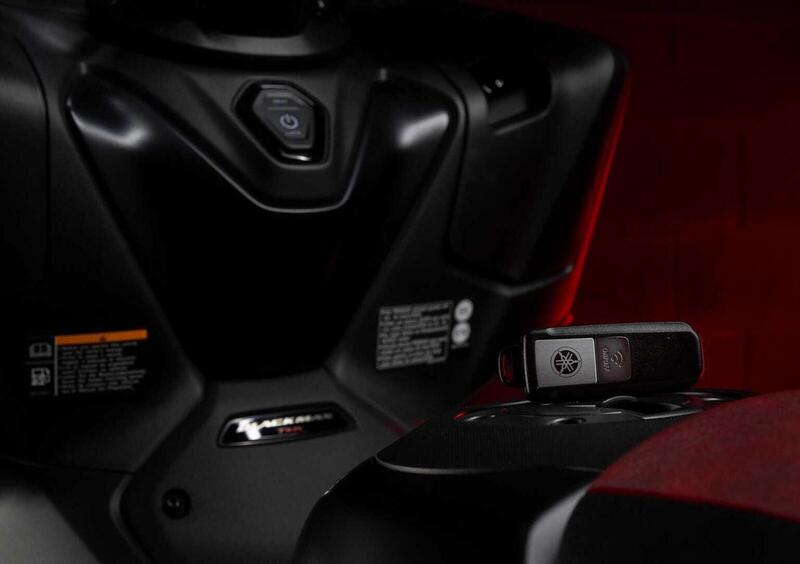 Yamaha T-Max 560 T-Max 560 25th Anniversary (2026) (13)