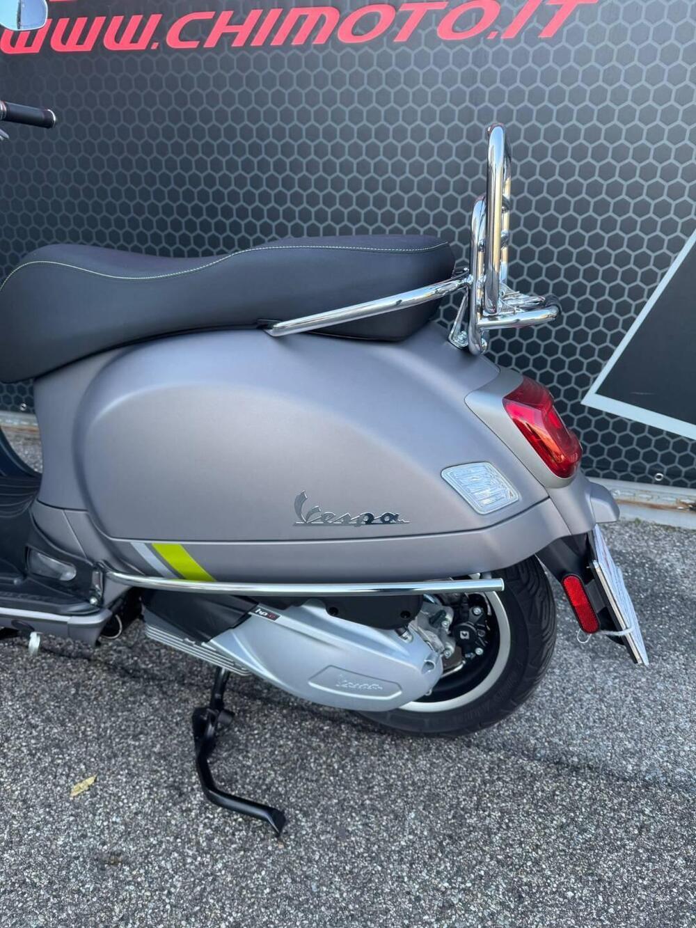 Vespa GTS 300 Super Tech (2023 - 24) (12)